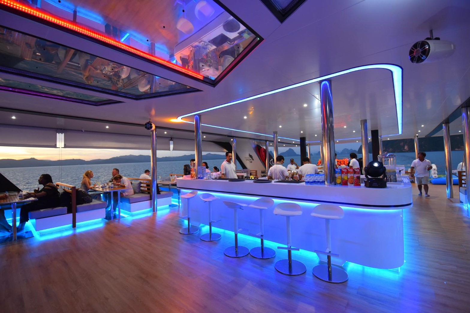 Luxury Boat to James Bond Islands with Lunch and Sunset Dinner