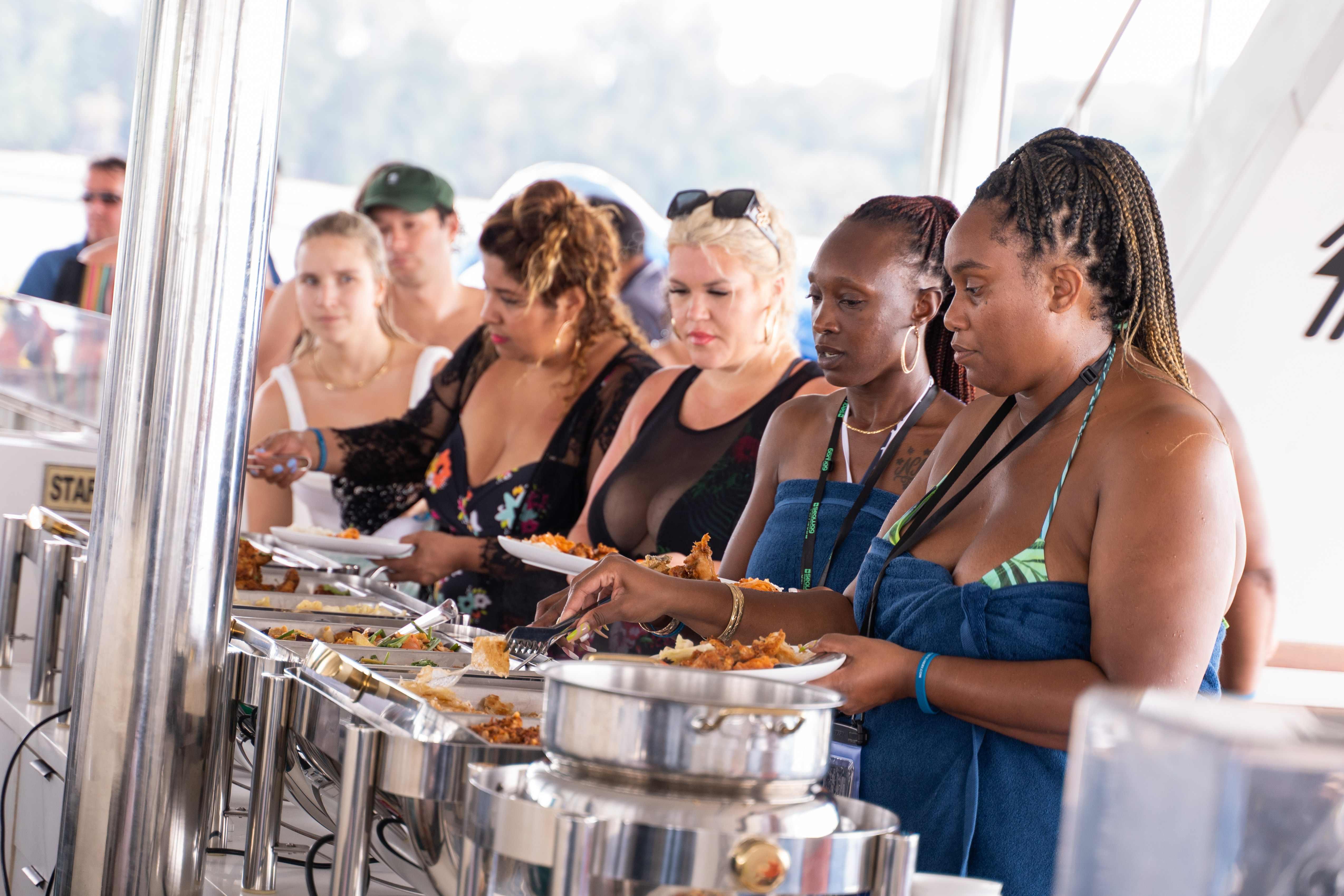 Luxury Boat to James Bond Islands with Lunch and Sunset Dinner