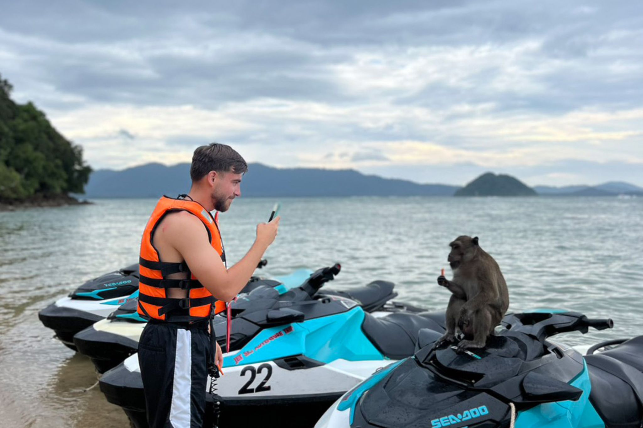 Adventure Trip Jet Ski 6 Islands 4 Hrs. 