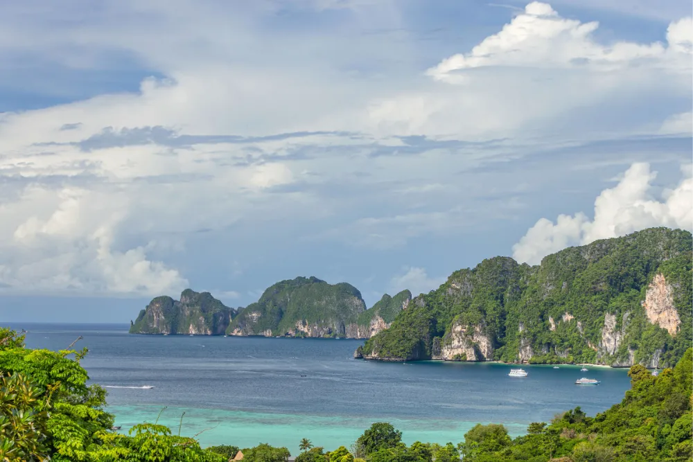 Phi Phi Island & Bamboo Island - Speed Catamaran - SWN