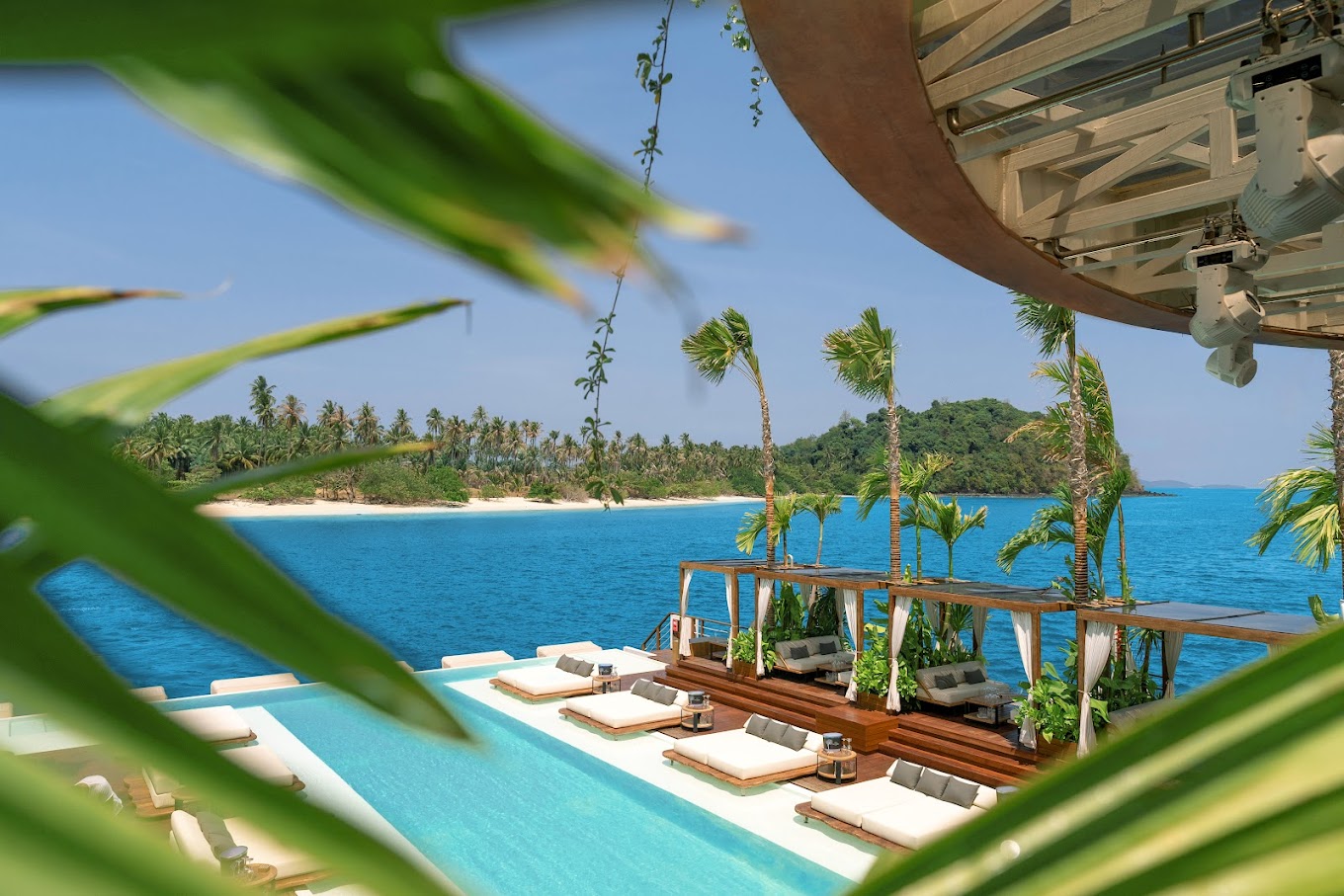 YONA Beach (Morning Pass)