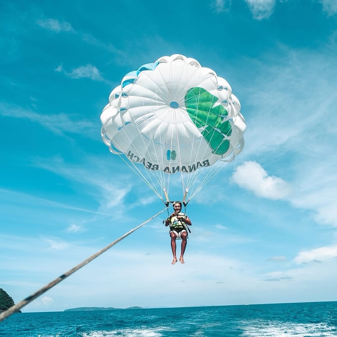 Banana Beach Premium