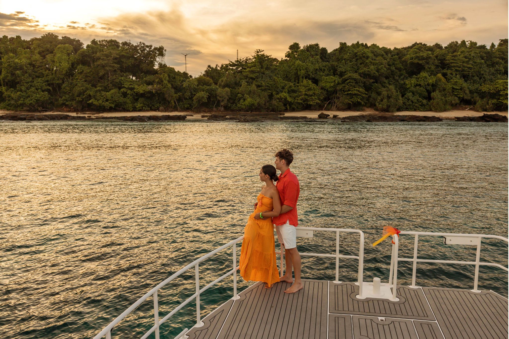 Phi Phi - Maya - Bamboo - Khai - Maiton Sunset (5 Islands) By Luxury Speed Catamaran