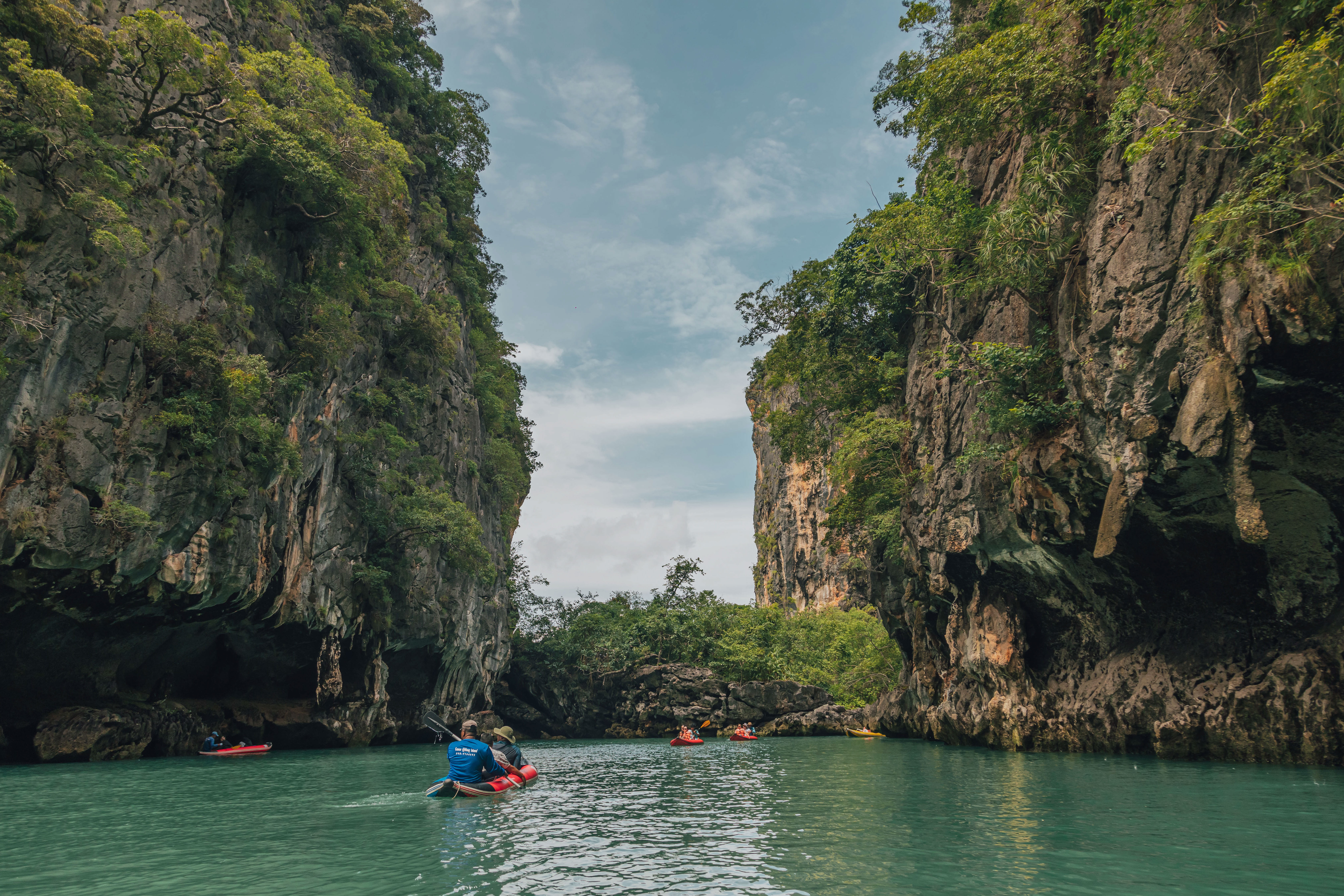 Phi Phi - James Bond Islands By Speed Boat - SWN