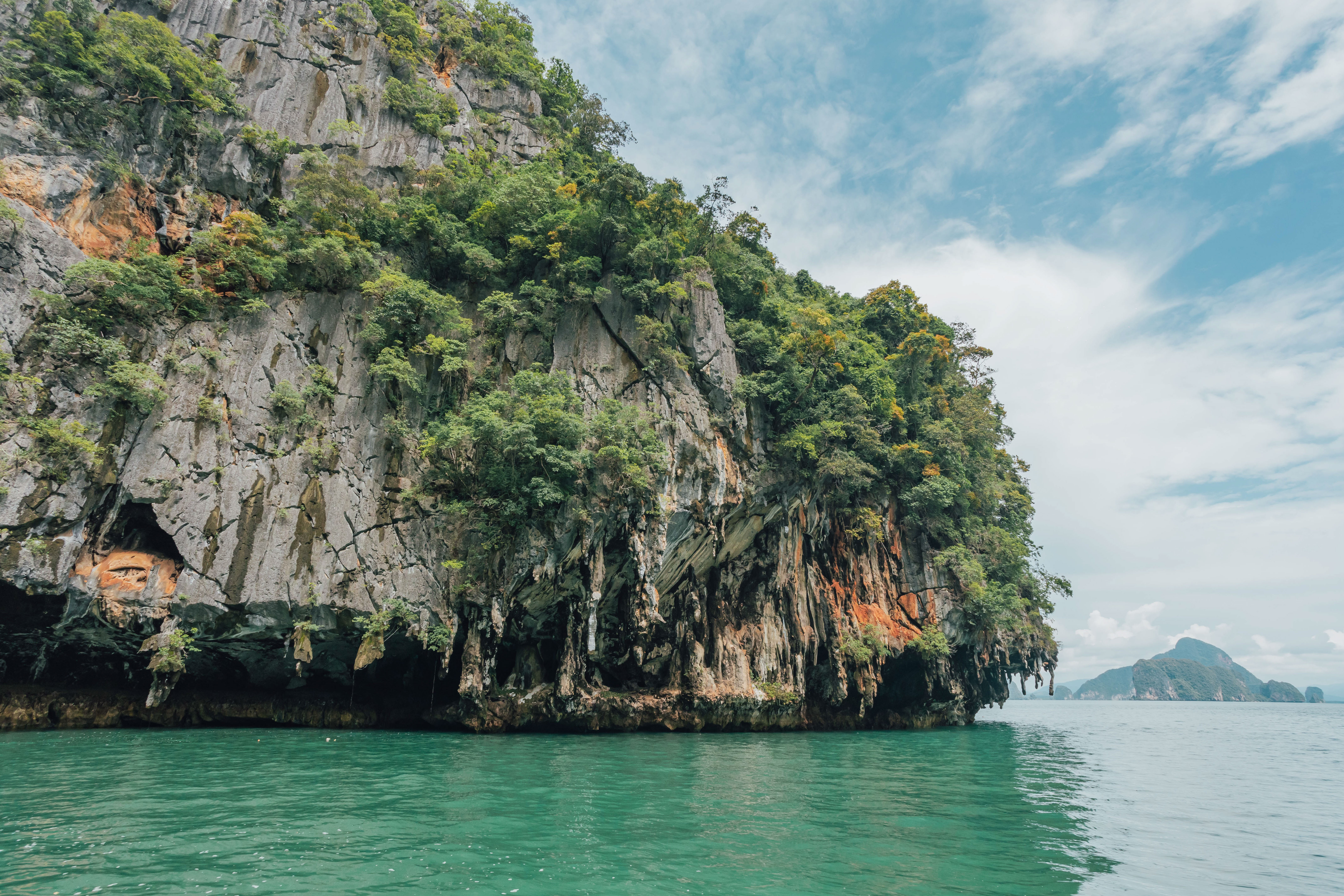 Phi Phi - James Bond Islands By Speed Boat - SWN